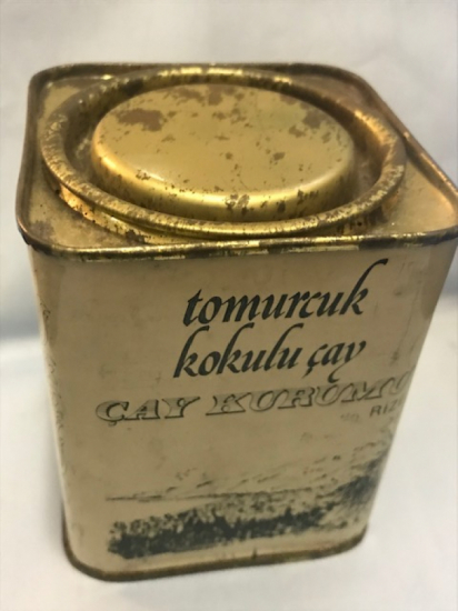 ÇAY KURUMU RİZE TOMURCUK KOKULU CAY TENEKE KAPAKLI ÇAY KUTU