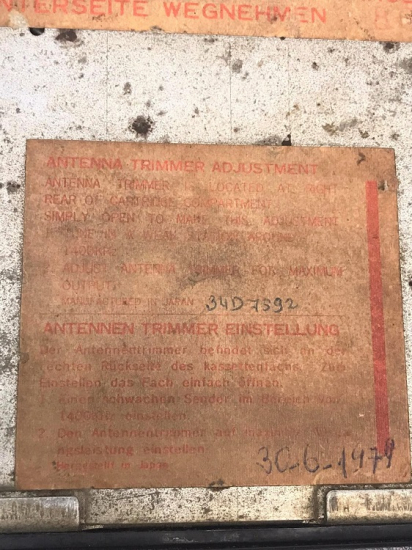 CONTİNENTAL OTO RADIO TEYP MODEL NO G 300 2 KANAL RADYO ORJİNAL JAPON MALI 1970 Lİ YILLAR