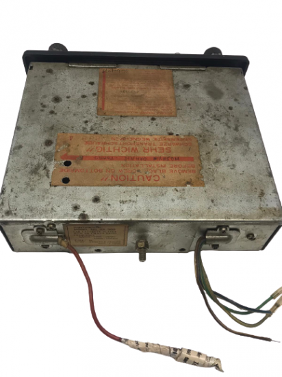 CONTİNENTAL OTO RADIO TEYP MODEL NO G 300 2 KANAL RADYO ORJİNAL JAPON MALI 1970 Lİ YILLAR