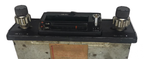 CONTİNENTAL OTO RADIO TEYP MODEL NO G 300 2 KANAL RADYO ORJİNAL JAPON MALI 1970 Lİ YILLAR