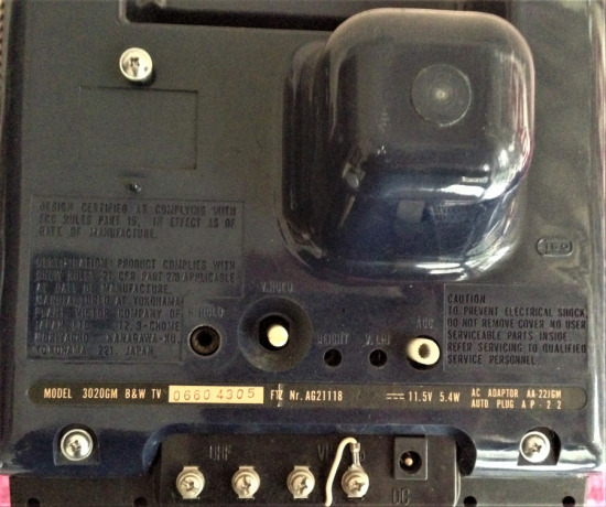 JVC MODEL 3020 SİYAH BEYAZ PORTATİF TAŞINABİLİR TELEVİZYON