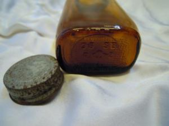 KAPAKLI BOŞ İLAÇ ŞİŞE