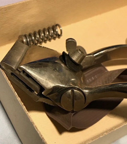 KUTUSUNDA ATTİLA ALMAN MALI MEKANİK SCHERNA.GESETZL.GESCHÜTZT ATTİLA GERMANY