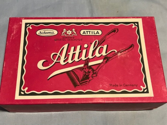 KUTUSUNDA ATTİLA ALMAN MALI MEKANİK SCHERNA.GESETZL.GESCHÜTZT ATTİLA GERMANY