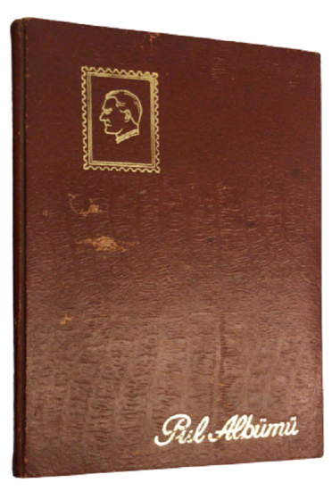 PUL ALBÜM KİTABI 8 SAYFA İÇERSİNDE 204 ADET DEGİŞİK KARMA PULLAR BULUNMAKTADIR