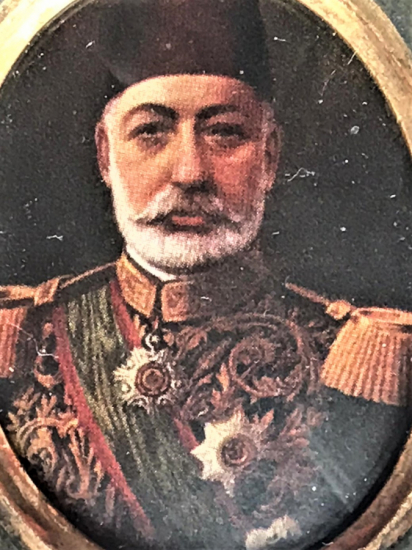 SULTAN RESAT AHŞAP OVAL CERCEVESİNDE 9.5 X 6.5 CM