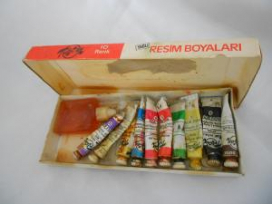 TURCAN MARKA KUTUSUNDA KULLANILMIŞ YAĞLI BOYA