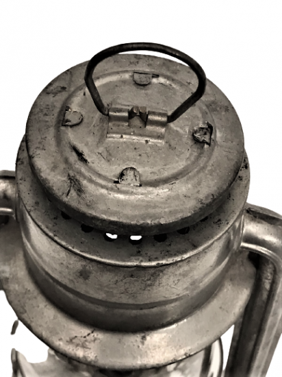 GAZ YAGI İLE METAL TAŞIMA KULPLU CAMLI CALIŞAN FİTİLLİ LAMBA FENER