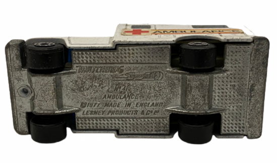 1977 İNGİLİZ MATCHBOX SUPERFAST SERİES AMBULANCE NO 41 KOLEKSİYONLUK OYUNCAK AMBULANS