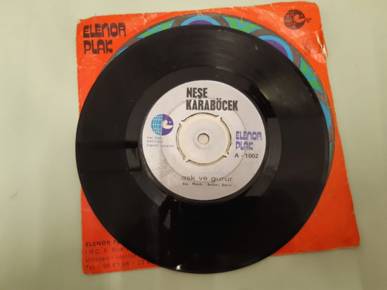 NEŞE KARA BÖCEK GURBET , AŞK VE GURUR 45 LİK YERLİ PLAK