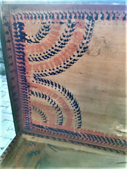 OSMANLI BÜYÜK BOYDA KABARA TENEKE İŞCİLİK MASİF AGAC ÜZERİ KİLİTLİ TAMAMEN EL YAPIM İÇİ DIŞI KÖK BOYAMA