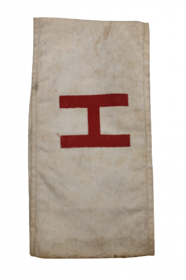 OSMANLI SAHRA CADIR HASTANESİNDE KULLANILMIŞ HASTABAKICI KIRMIZI H HARFLİ KUMAŞ KOL BANTI