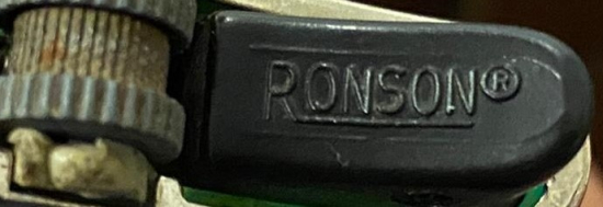 RONSON LİGHTER GAZLI CARKLI MEKANİK CAKMAK TAŞLI YEŞİL RENKDE ANAHTARLIK ÇAKMAK