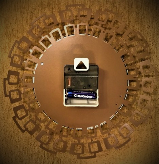 ALMAM JUNGHANS QUARTZ DUVAR SAATİ 1980