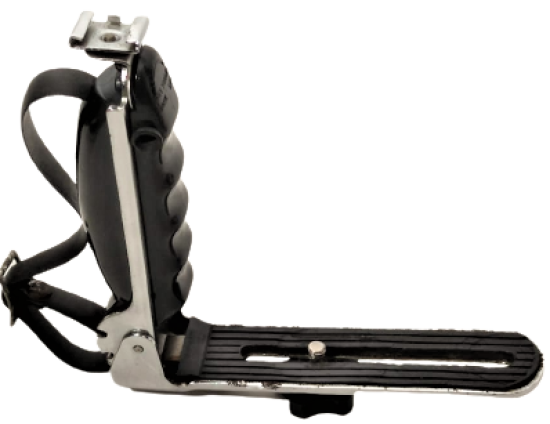 1950 FOTOGRAF MAKİNESİ FLAŞ TAKMA AYAGI JAPAN MEKANİK MAFSALLI KROM VE BAKALİT KARMA SAGLAM APARAT