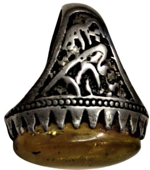 1960 RUS 84 DAMGALI BALTIK KEHRİBAR TAŞLI İKİ YANIDA FARKLI İŞCİLİKLİ GÜMÜŞ YÜZÜK