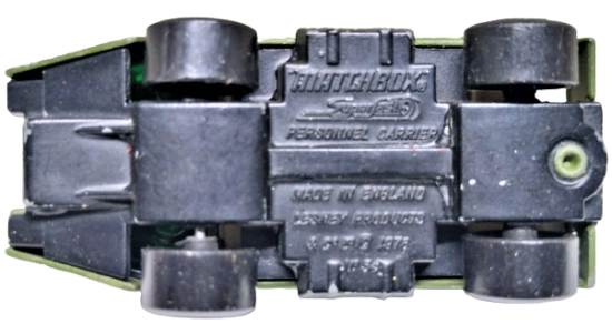 MATCHBOX SUPERFAST PERSONNEL CARRIER MADE IN ENGLAND LESNEY PRODUCTS 1976 NO 54 KOLEKSİYONLUK OYUNCAK YESİL RENKDE ASKERİ CIKARTMA KAMYONU 7.5 X 3 CM DEN OLUŞMAKTADIR.