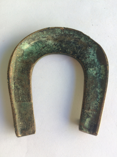 PİRİNC AT NALI NAZAR VE BEREKET TİMSALİ KAPI ÜZERİNE UGUR GETİRİLMESİ İÇİN CİVİLENEN NAL